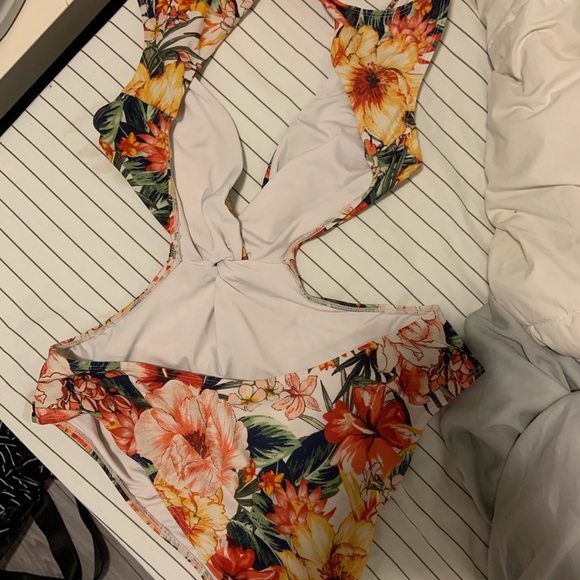 forever 21 - swimsuit - Picture 2 of 2